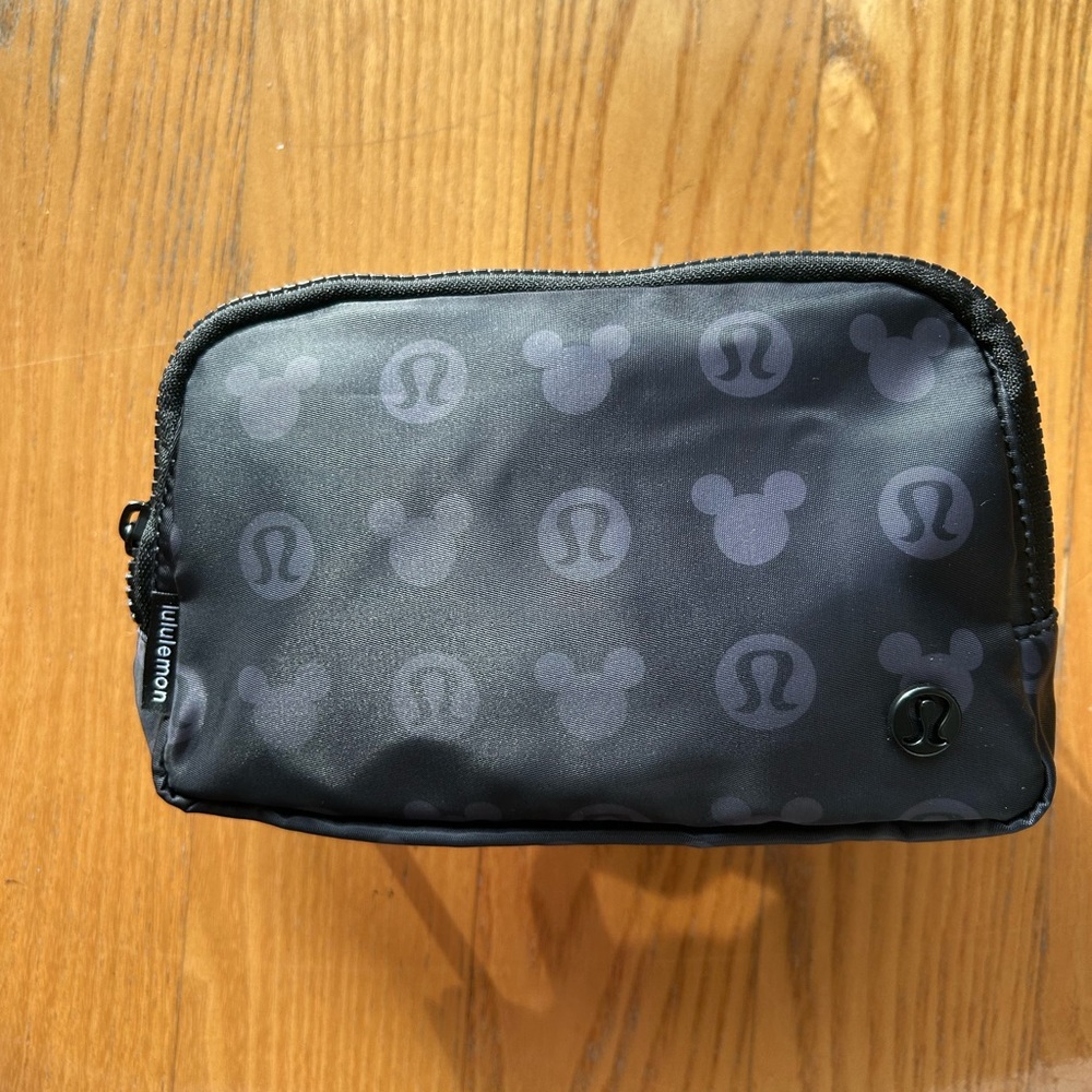 Lululemon X Disney Everywhere Belt Bag Mickey Logo Print black- New - RARE